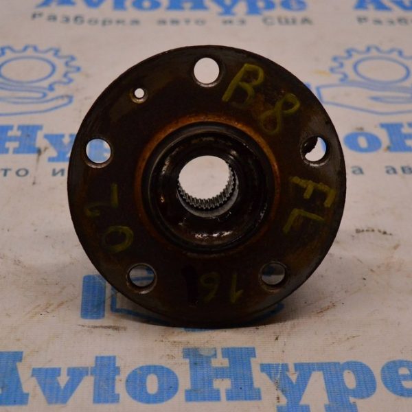 Ступица перед лев VW Passat b8 USA (02) 5K0498621