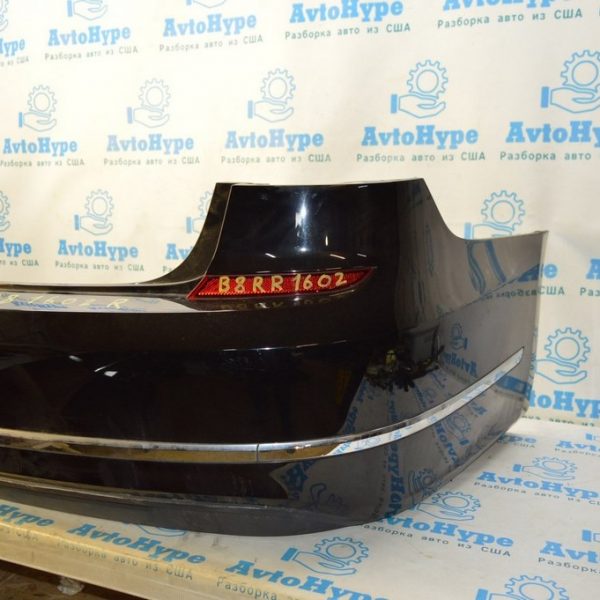 Катафот заднего бампера прав VW Passat b8 USA 561-945-105-A