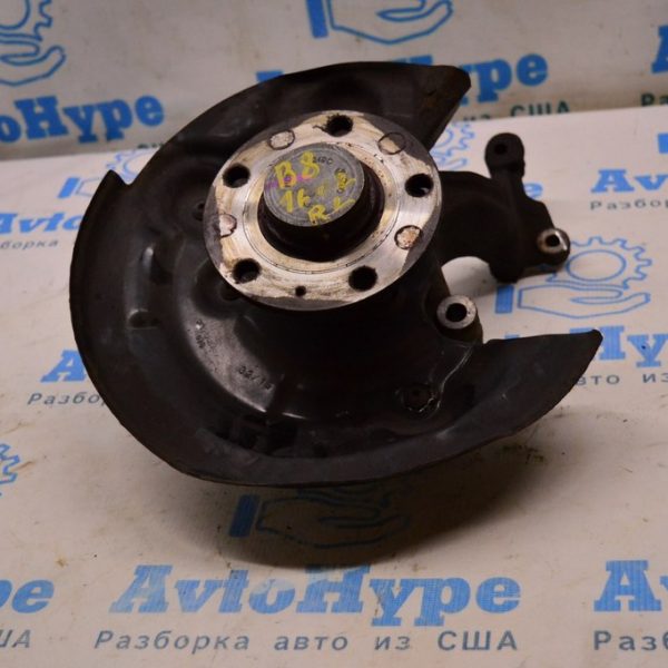 Цапфа со ступицей зад лев VW Passat b8 USA (02) 5C0505435B