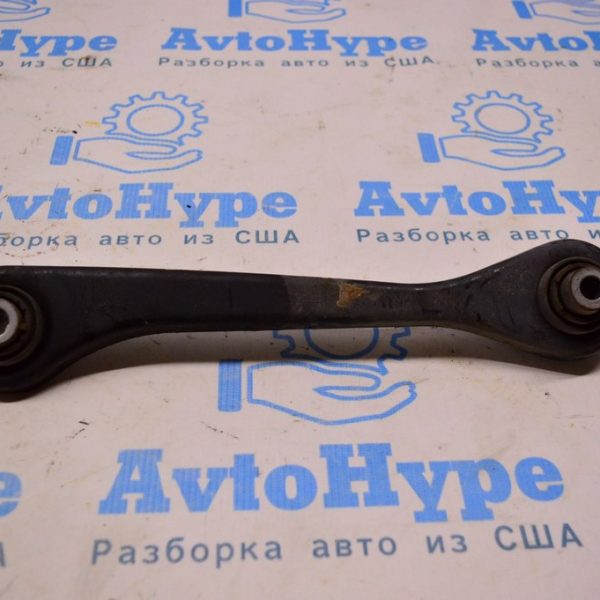 Рычаг поперечный зад лев VW Passat b8 USA (02) 7N0501529