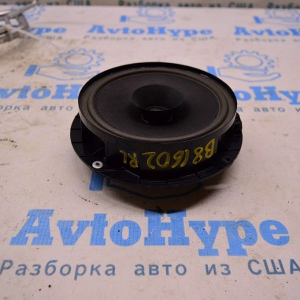 Динамик зад лев VW Passat b8 USA 5C6-035-454-A