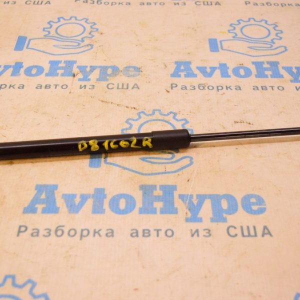 Амортизатор крышки багажника VW Passat b8 USA 561827550B