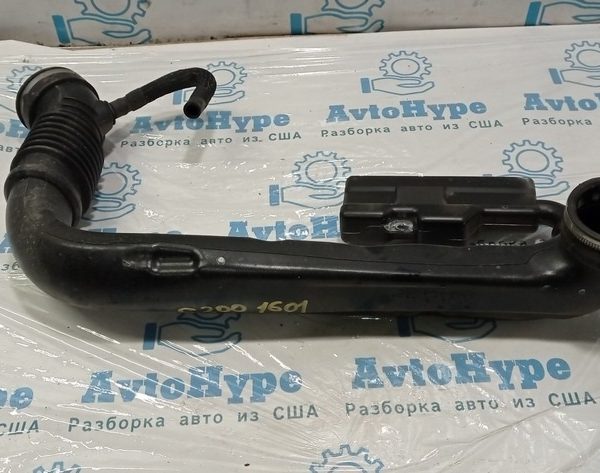 Воздуховод Chrysler 200 15-17 2.4 68211695AB