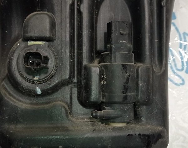 Мотор омывателя Chrysler 200 15-17 68171073AA