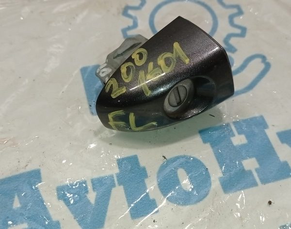 Личинка замка передней левой Chrysler 200 15-17 68237149AA