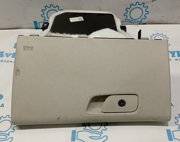 Перчаточный ящик, бардачок Chrysler 200 15-17 серый 1UY481L2AE