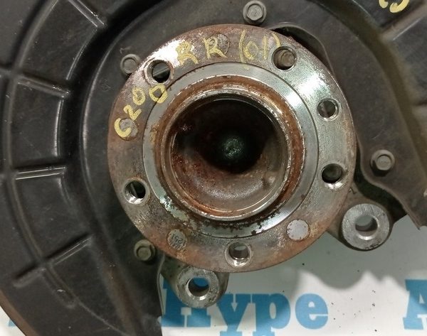 Ступица зад прав Chrysler 200 15-17 fwd 68155868AB