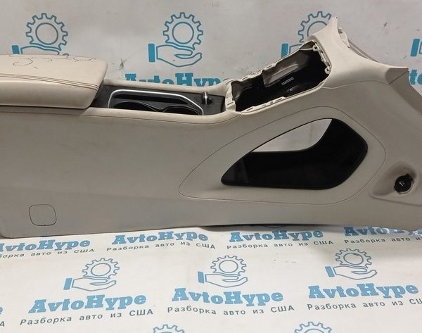 Консоль центральная (подлокотник и подстаканники) Chrysler 200 15-17 серая, дефект 5UQ80ML2AB