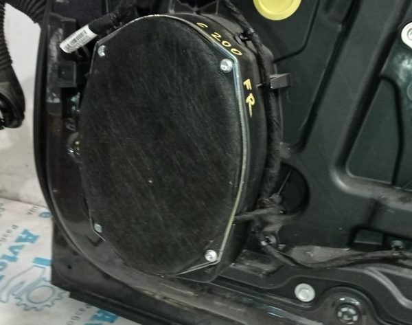 Динамик дверной перед прав Chrysler 200 15-17 5064358AB