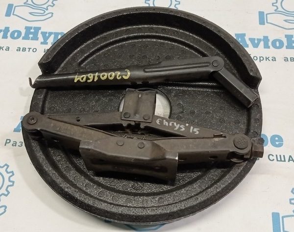 Пенопласт под запаску Chrysler 200 15-17 4726281AC