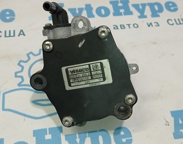 Вакуумный насос Chrysler 200 15-17 2.4 05047967AB