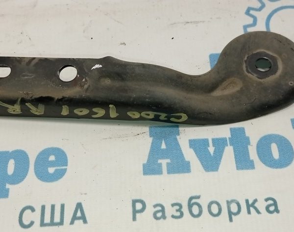 Лопух заднего подрамника правый Chrysler 200 15-17 68155110AA