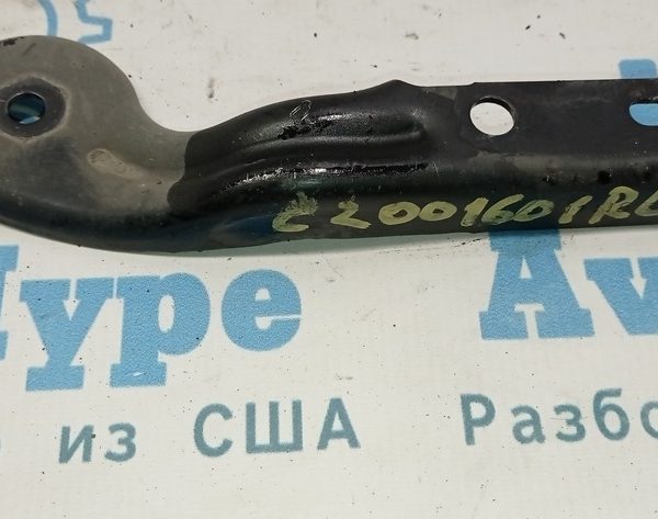 Лопух заднего подрамника левый Chrysler 200 15-17 68155111AA