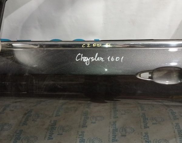 Молдинг дверь-стекло центральный передний левый Chrysler 200 15-17 хром 68144975AC