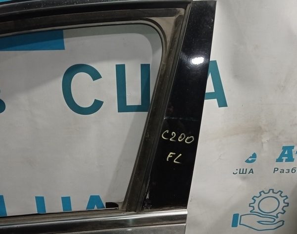 Накладка двери боковая перед лев Chrysler 200 15-17 68144227AC