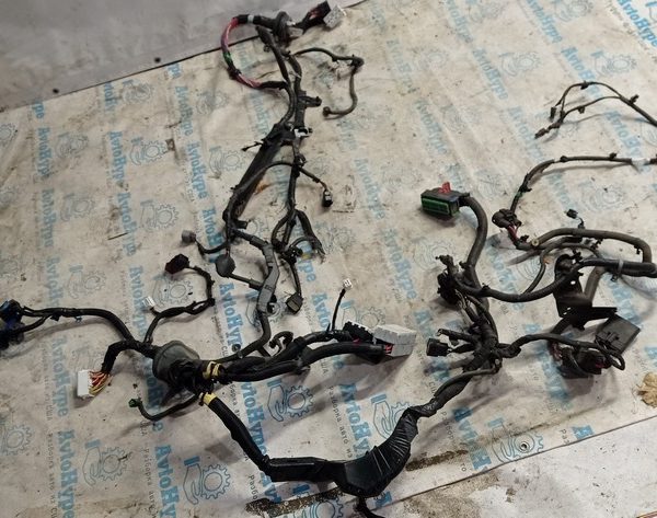 Проводка Chrysler 200 15-17 68267138AD