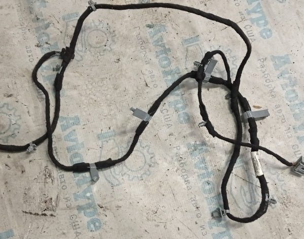 Проводка Chrysler 200 15-17 68270615AB