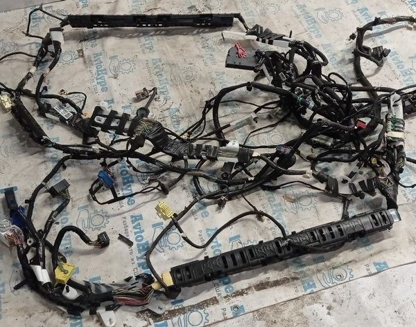 Проводка салонная Chrysler 200 15-17 68267284AD