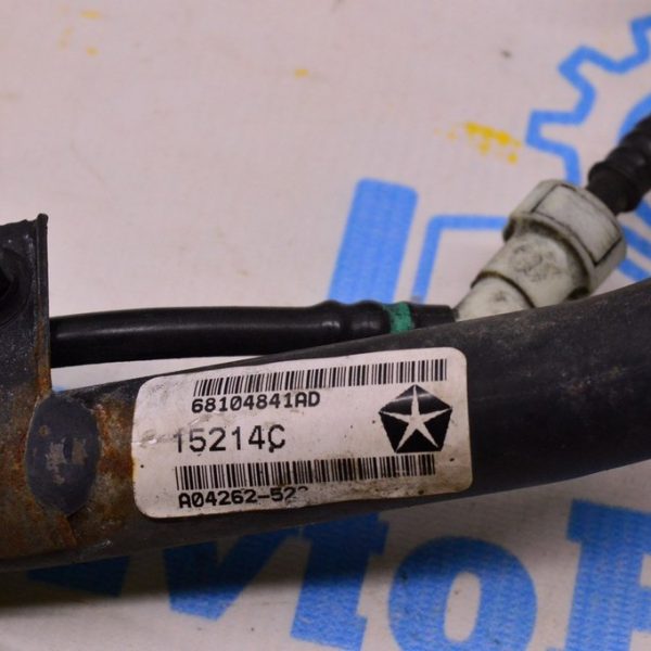 Заливная горловина топливного бака Jeep Cherokee KL 14- 68104841AD