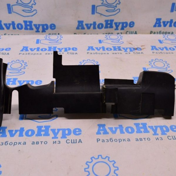 Дефлектор радиатора прав Jeep Cherokee KL 14- 3.2 (04) небольшой деф. 68161376AB