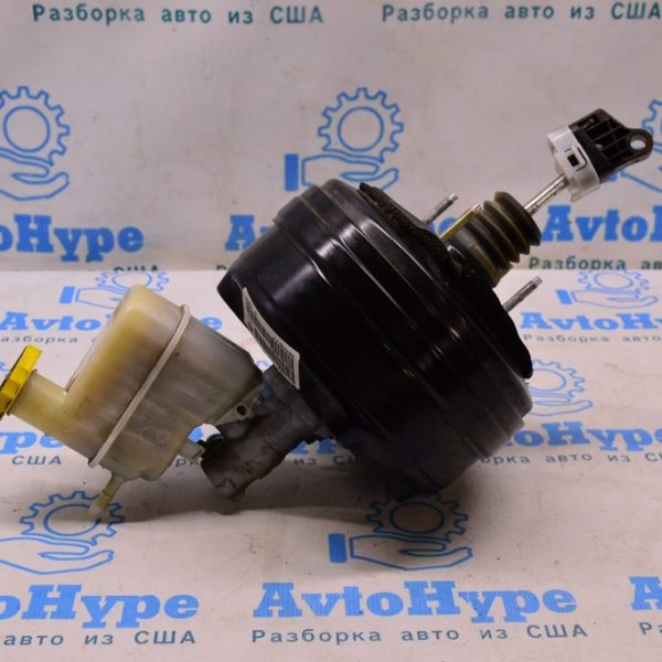 Главный тормозной цилиндр Jeep Cherokee KL 14- 68211881AE
