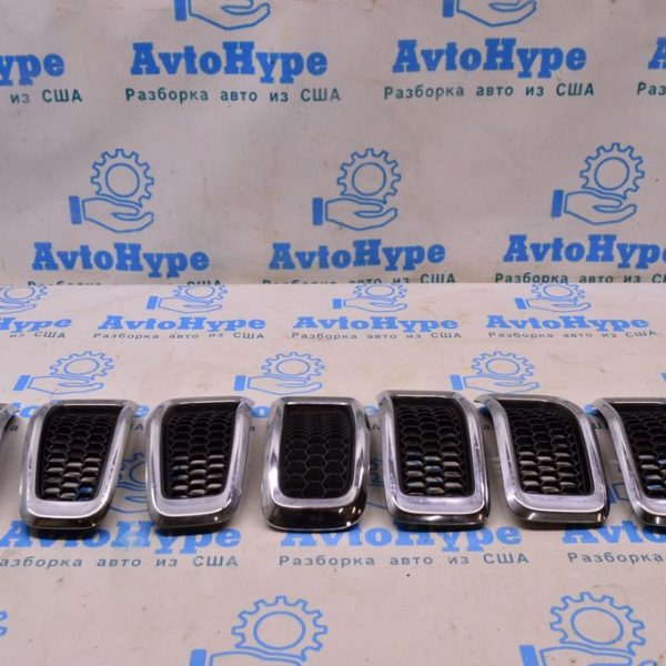 Решетка радиатора grill Jeep Cherokee KL 14-18 дорест хром комплект 7шт (04) 68303626AC