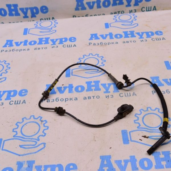 Датчик ABS перед прав Jeep Cherokee KL 14- 68141887AD