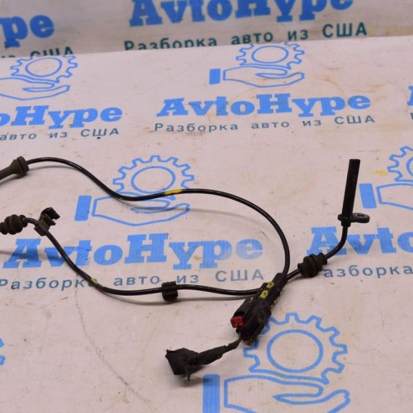 Датчик ABS зад лев Jeep Cherokee KL 14- 4779897AB
