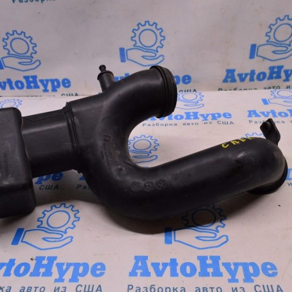 Воздуховод с мусоросборником Jeep Cherokee KL 14- 3.2 52022355AB