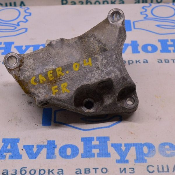 Кронштейн подушки двигателя прав низ Jeep Cherokee KL 14- 3.2 68136835AB