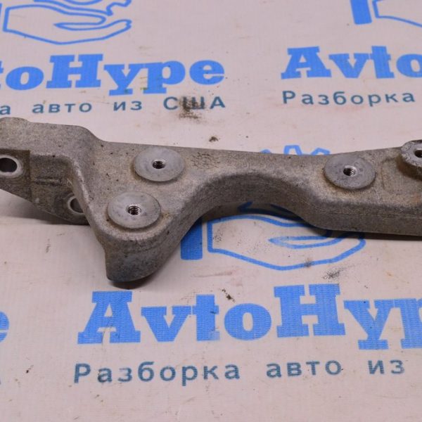 Кронштейн крепления полуоси Jeep Cherokee KL 14- 3.2 52123605aa