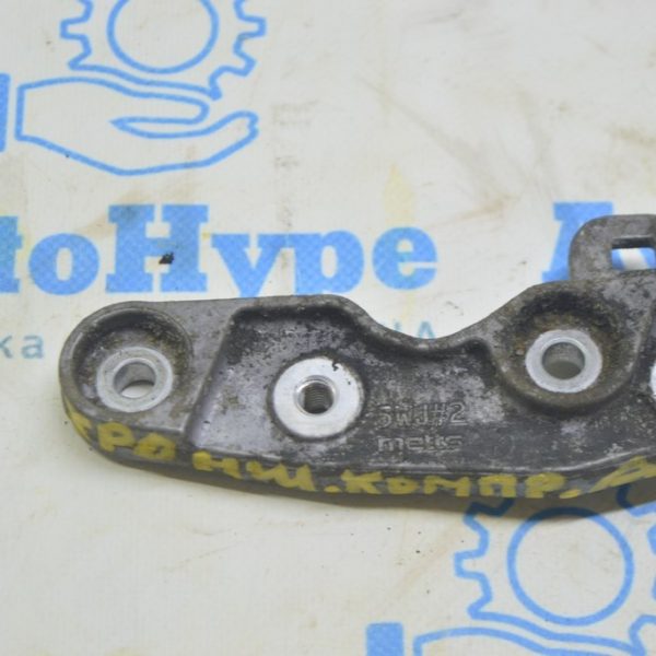 Кронштейн компрессора кондиционера Honda Clarity 18-21 usa 38930-5WJ-A00