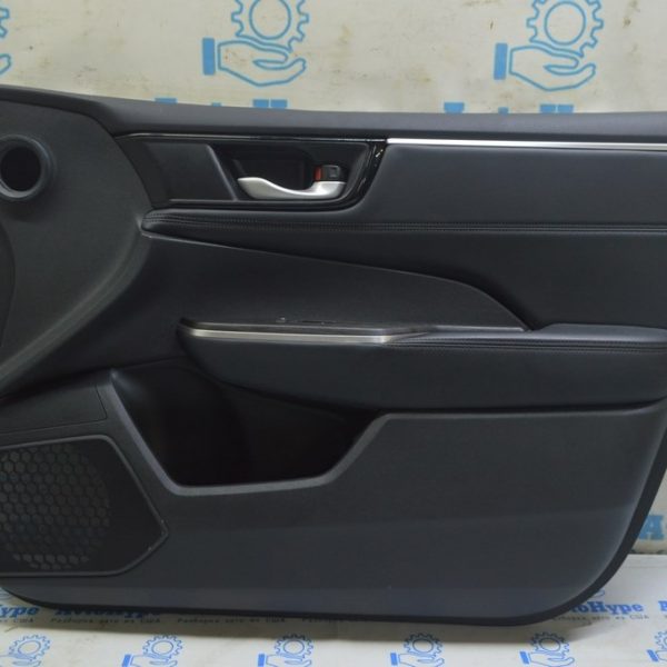 Обшивка двери карточка передняя правая Honda Clarity 18-21 usa черн вставка кожа 83501-TRW-A21ZB