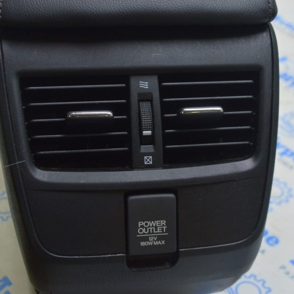 Дефлектор воздуховода центральной консоли Honda Clarity 18-21 usa 83451-TRT-003ZA