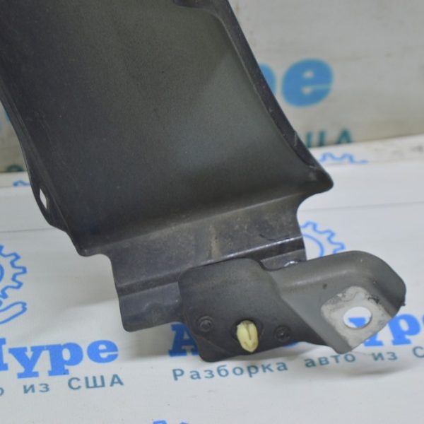 Кронштейн крыла правый Honda Clarity 18-21 usa нижний, на крыле 60213-TRT-A00ZZ