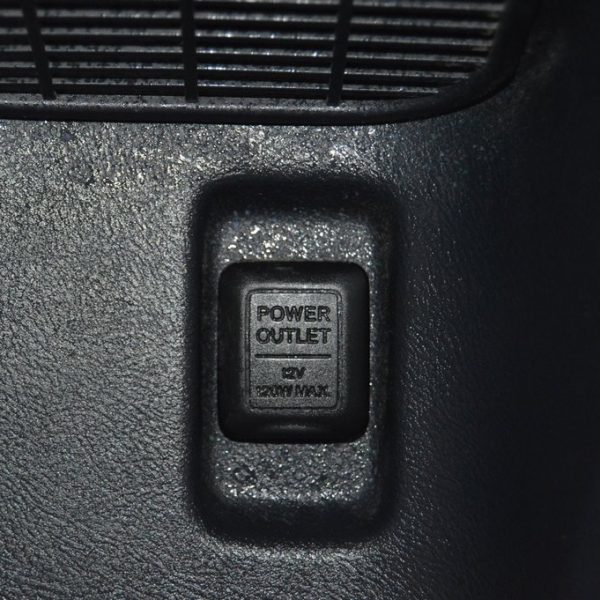 Прикуриватель в обшивке арки лев Honda CRV 07-11 39624-SZ3-L01