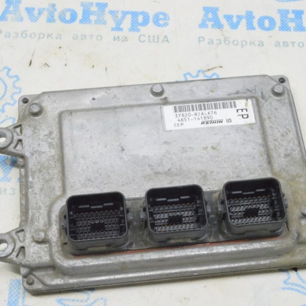 Блок ECU компьютер двигателя Honda CRV 07-11 2.4 (01) 37820-RZA-A76