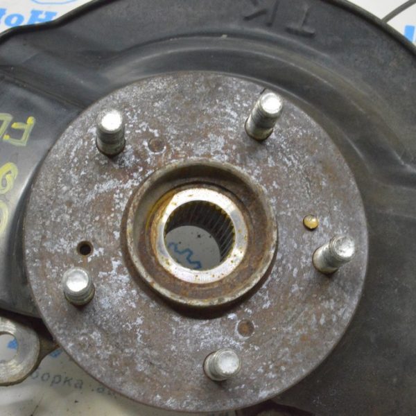 Ступица перед лев Honda CRV 07-11 (01) 44600-SJK-J00