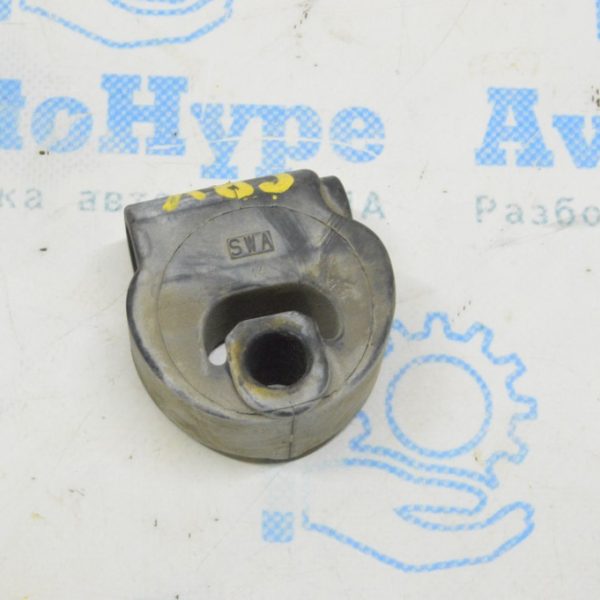 Резинка глушителя бочки задняя правая Honda CRV 07-11 18215-SWA-J01