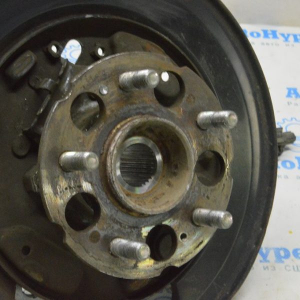 Ступица зад лев Honda CRV 07-11 AWD (01) 42200-STK-951