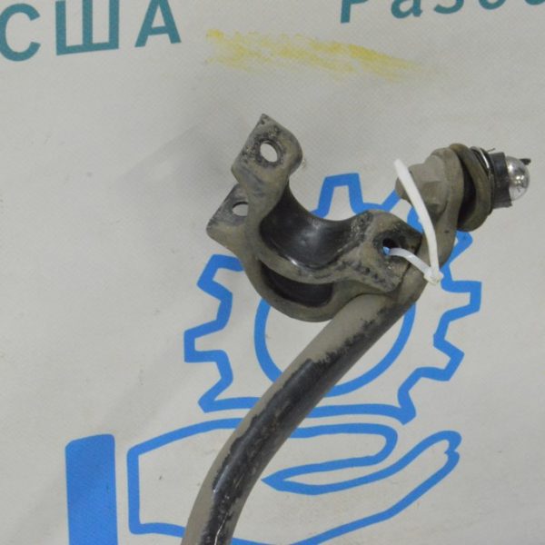 Скоба переднего стабилизатора правая Honda CRV 07-11 51308-SAA-000