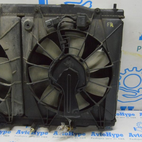 Кронштейн мотора вентилятора охлаждения прав Honda CRV 07-11 38619-PPD-003