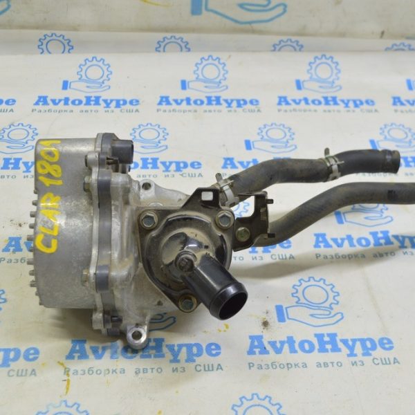 Помпа охлаждения с корпусом термостата в сборе Honda Clarity 18-21 usa 19200-5K0-A01