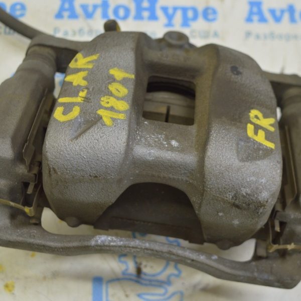 Суппорт передний правый Honda Clarity 18-21 usa 45018-TRT-J02