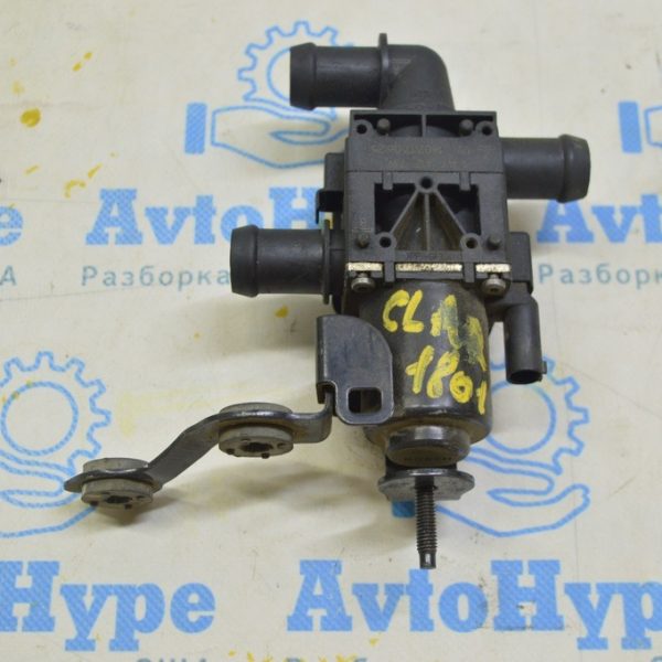 Клапан системы охлаждения Honda Clarity 18-21 usa с кронштейном тип2 1J361-5WP-A01