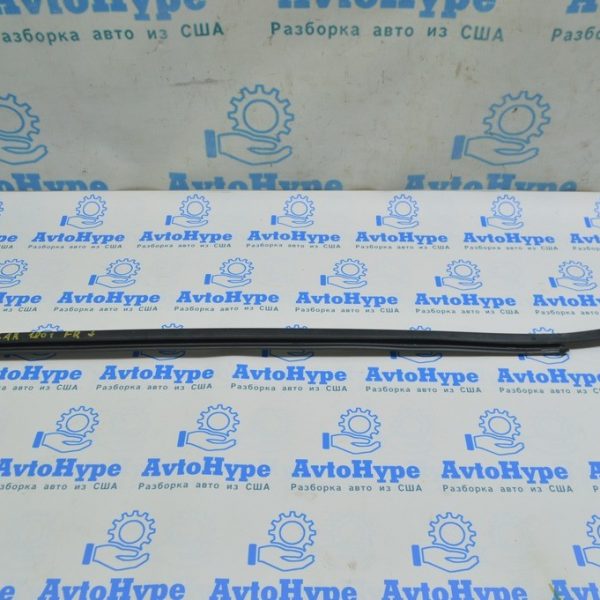 Молдинг дверь-стекло центральный передний правый Honda Clarity 18-21 usa мат (01) надрыв 72410-TRT-A01