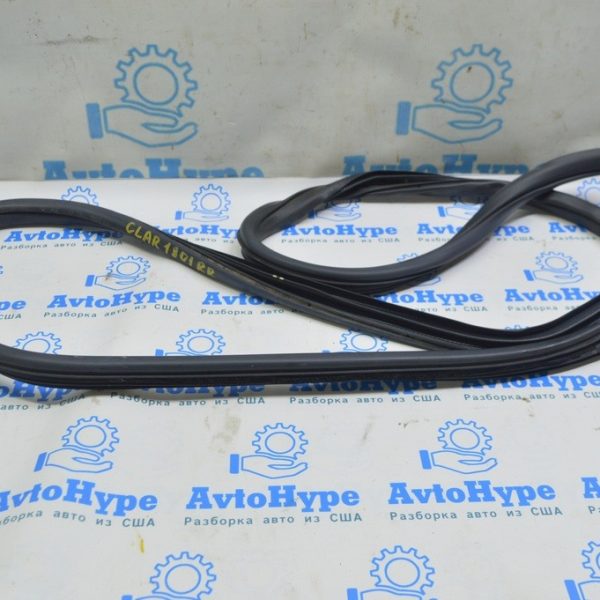 Уплотнитель дверного проема задний правый Honda Clarity 18-21 usa 72815-TRT-A02