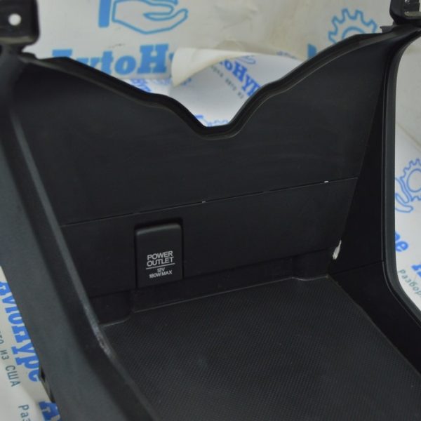 Прикуриватель центральной консоли Honda Clarity 18-21 usa 39624-T5A-J01