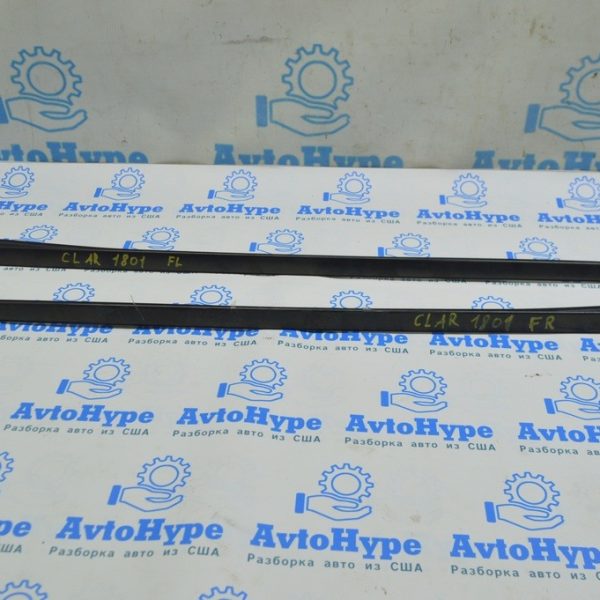 Молдинг лобового стекла правый Honda Clarity 18-21 usa 73152-TRW-A01