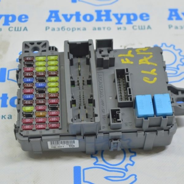 Блок предохранителей подторпедный Honda Clarity 18-21 usa (01) 38200-TRW-A01